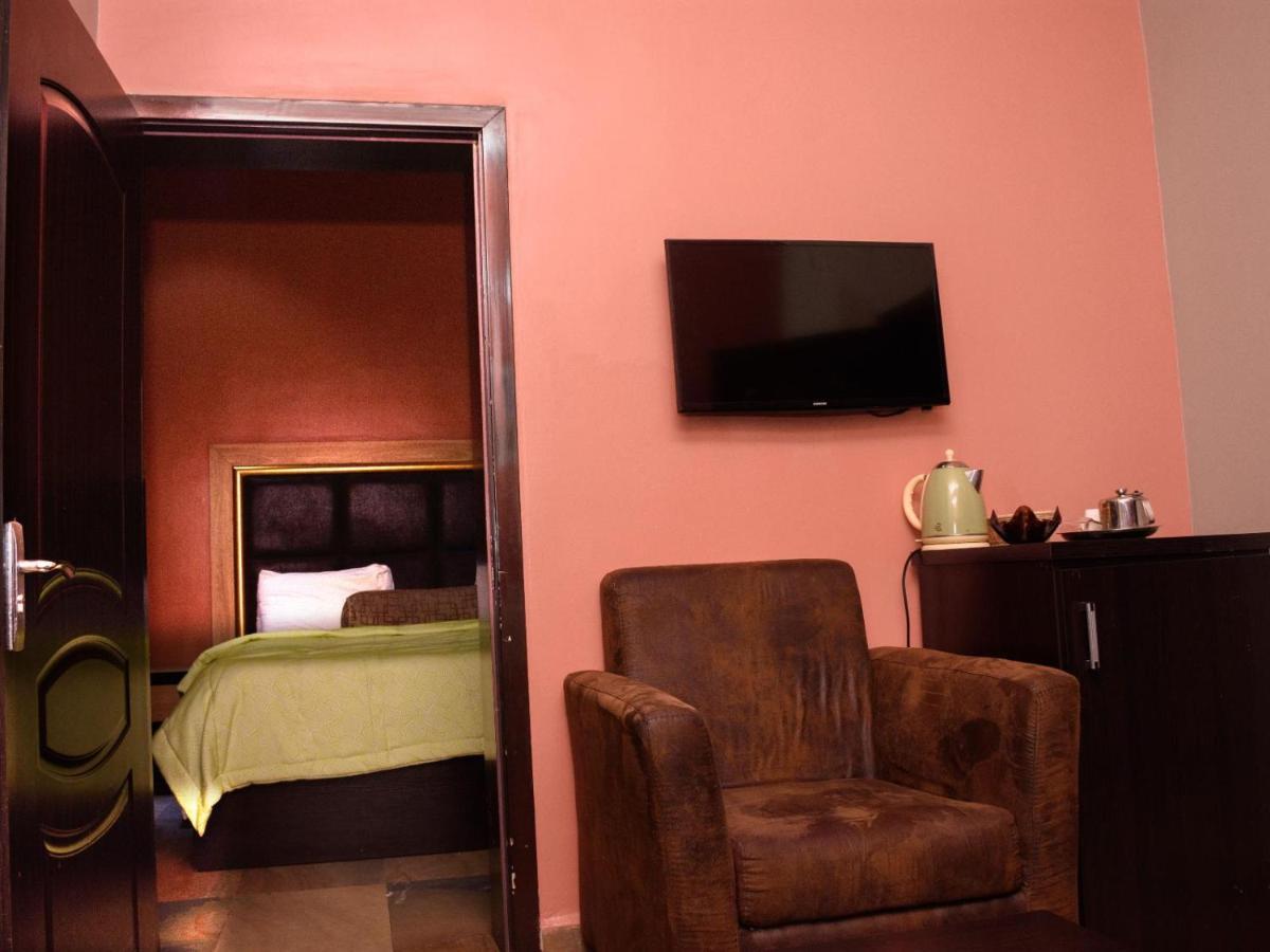Hard Break Hotel Enugu Exterior foto